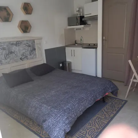 Apartment Centre